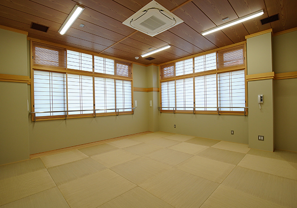 体験学習室Cは和室のお部屋となっており、畳が敷き詰められています。