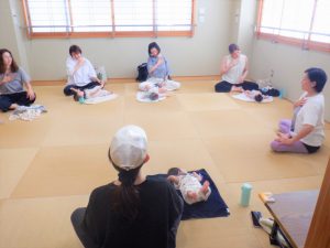産後ヨガ